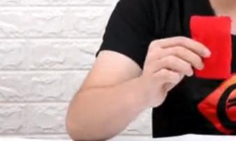 塑料手套破了一个洞怎么补救,家里的橡胶手套破了