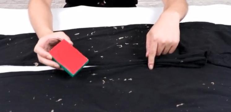 塑料手套破了一个洞怎么补救,家里的橡胶手套破了