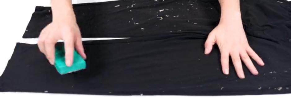 塑料手套破了一个洞怎么补救,家里的橡胶手套破了