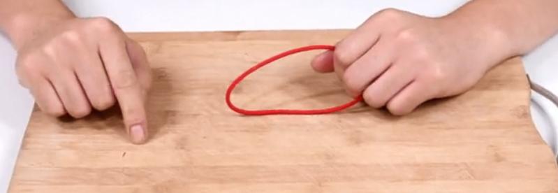 塑料手套破了一个洞怎么补救,家里的橡胶手套破了