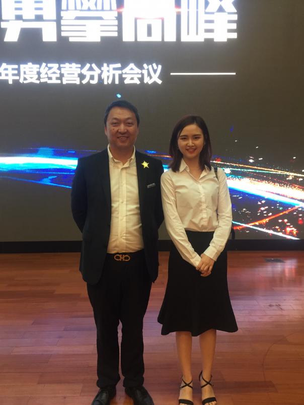 连跳三级成橙家最年轻的城市总，杨贤与团队的服务之道