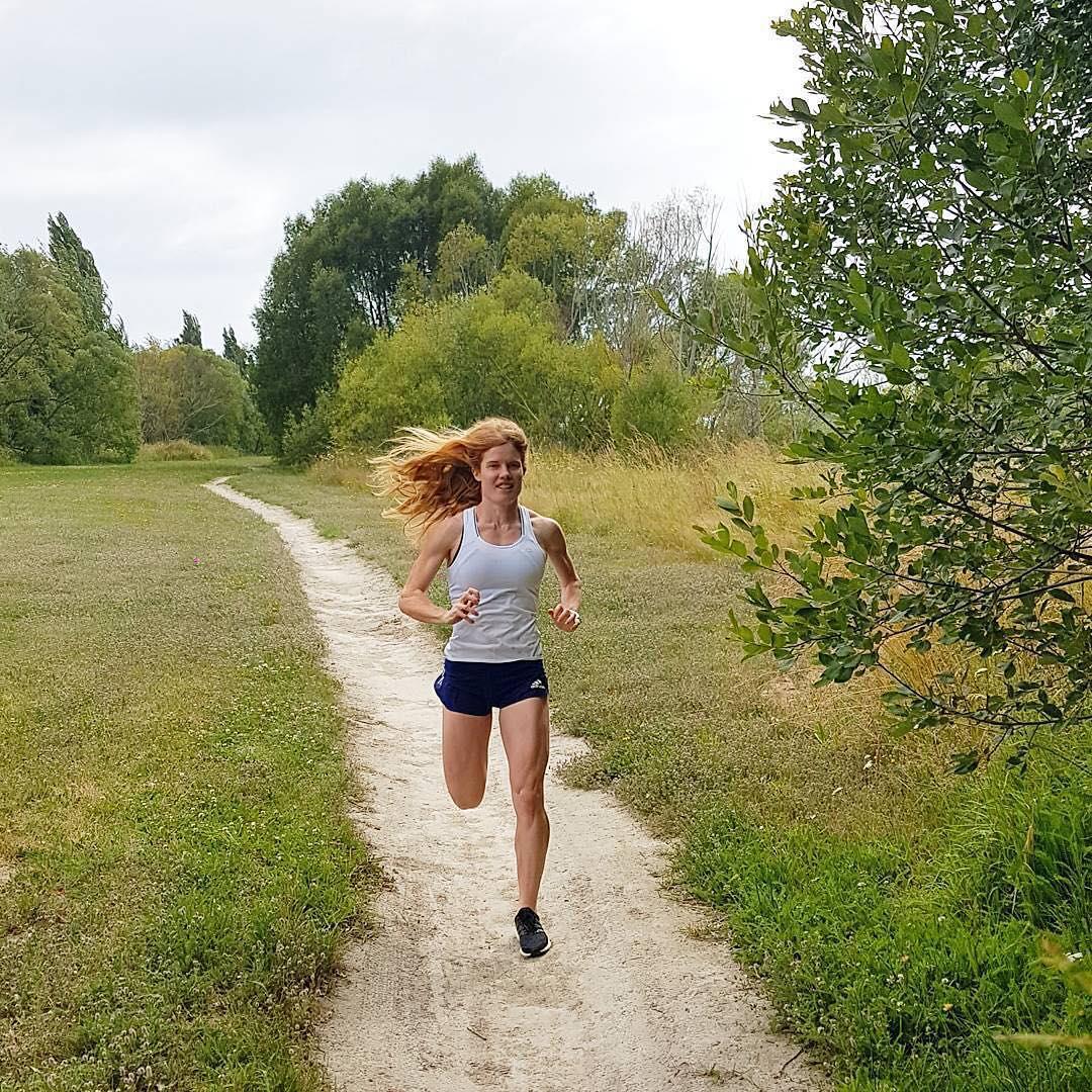 一个小腿粗一个小腿细如何矫正,练小腿能把小腿练细吗