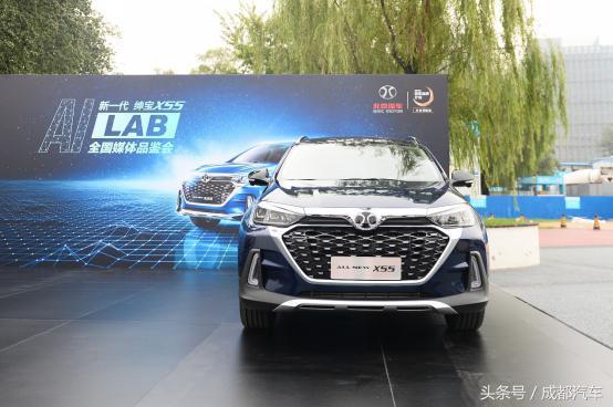 *级A**SUV融合了AI技术后,是怎样的一种用户体验?