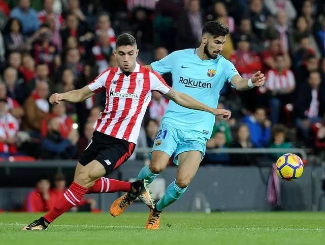 一次学会五个基础足球技巧,足球入门基础技战术讲解