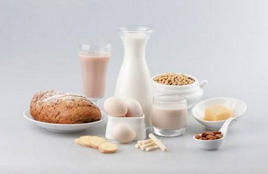 备孕到怀孕每个阶段需要补充什么,备孕期男性补充叶酸和什么