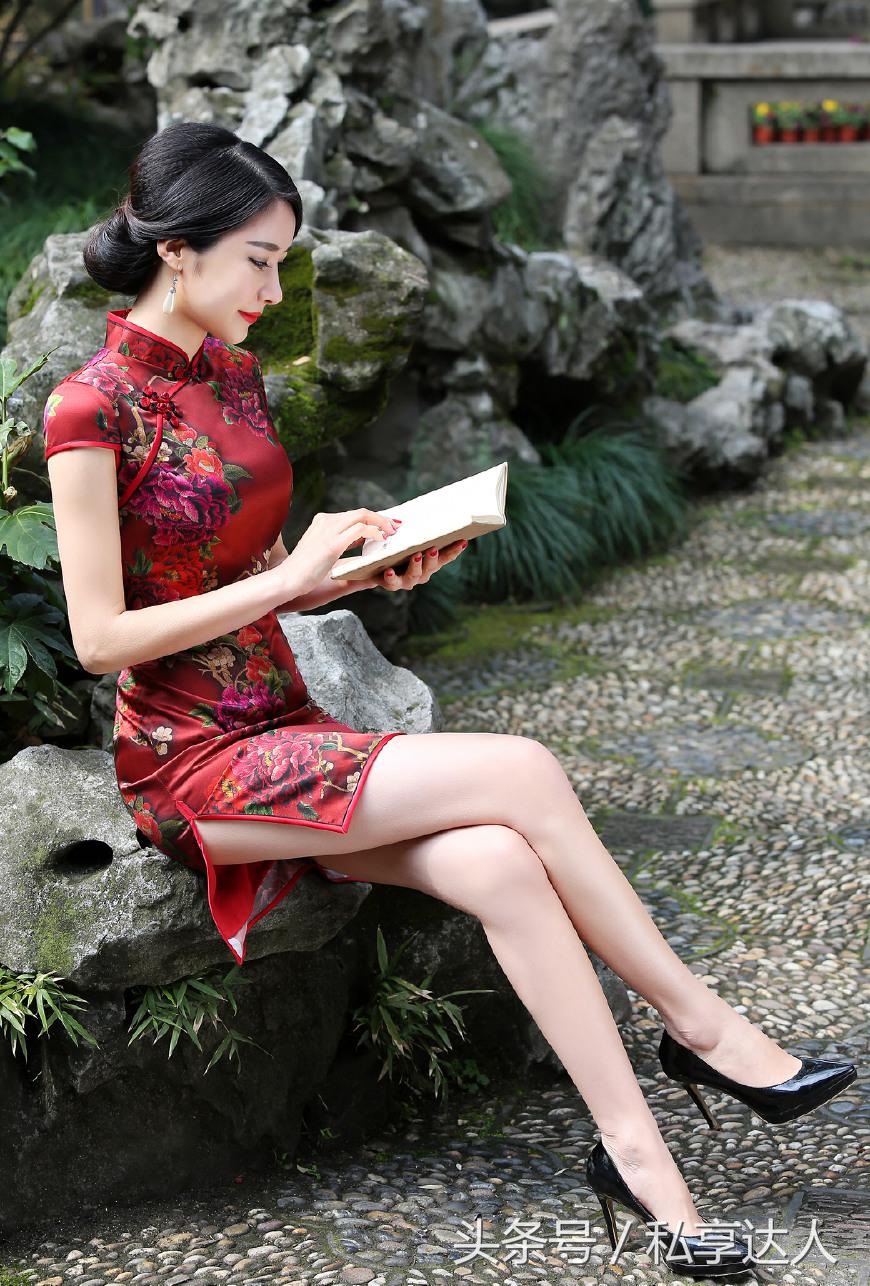 旗袍30岁穿,中国风丝绒旗袍裙高端大气上档次