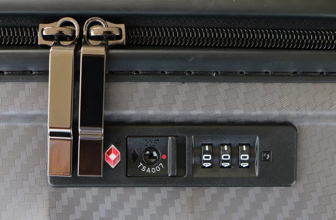 你剁手也要买的12款旅行箱,为什么都有这三个字母?