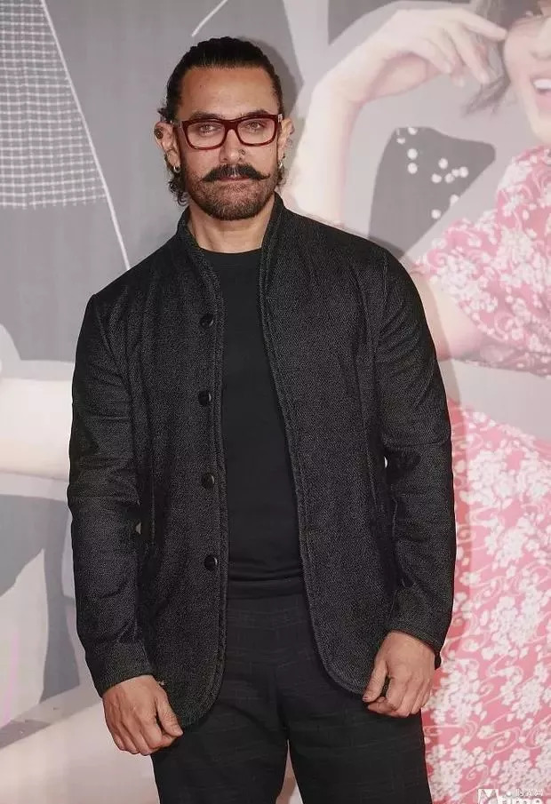 影视日报|阿米尔汗力荐印度神片《苏丹》;赌王妹妹去世发言人曝其遗愿:要何鸿燊还钱;“头号玩家”女主已签约更多续集影片