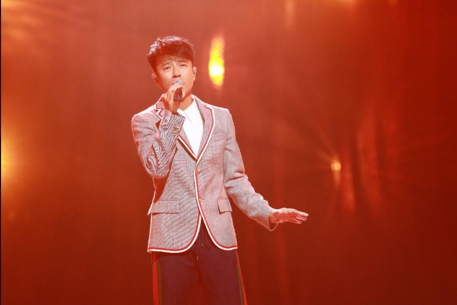 李克勤废弃停车场中铸就《红日》出道33年实力诠释“红日精神”