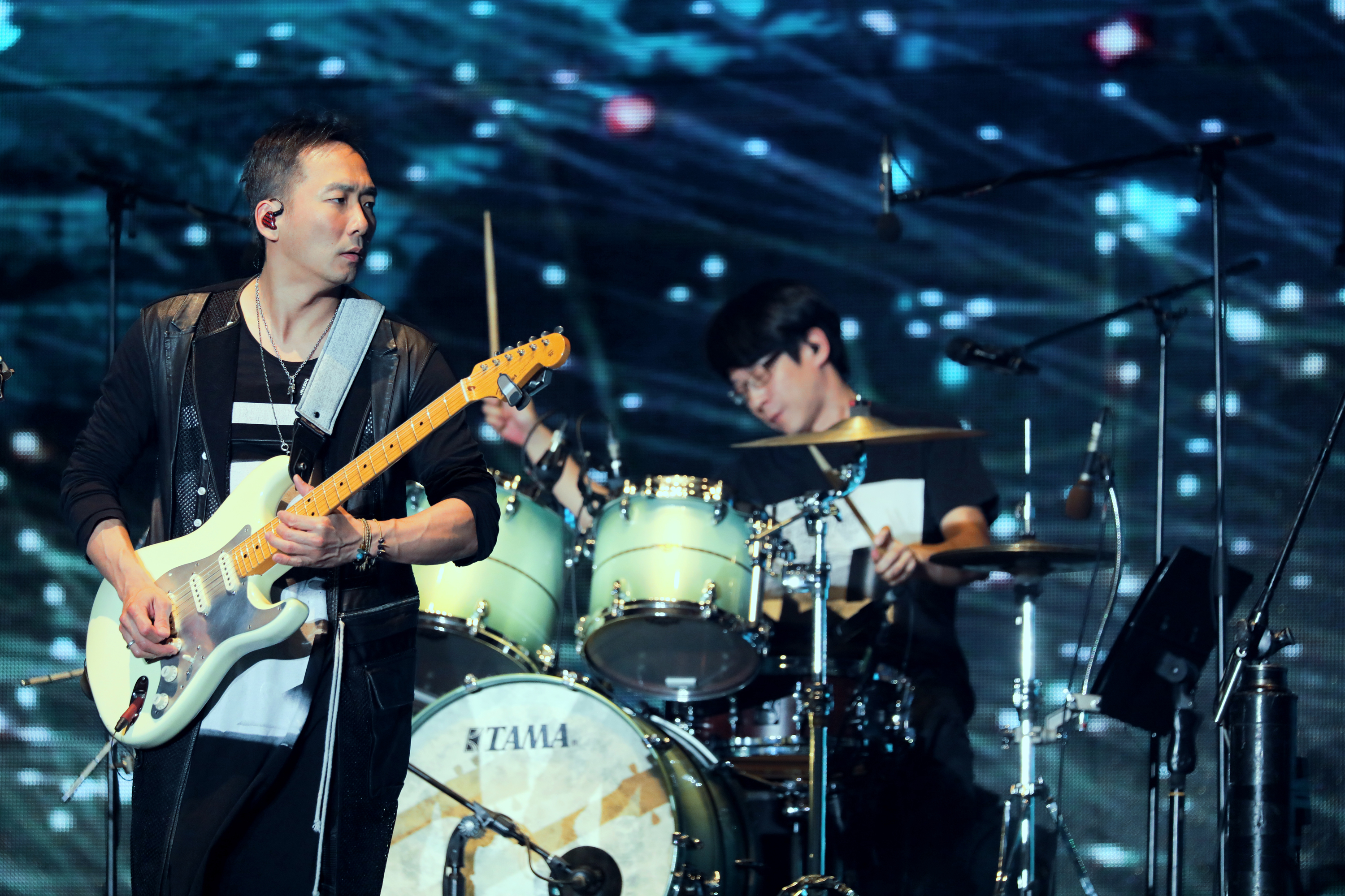 五月天演唱会张惠妹出场,张惠妹五月天鸟巢演唱会