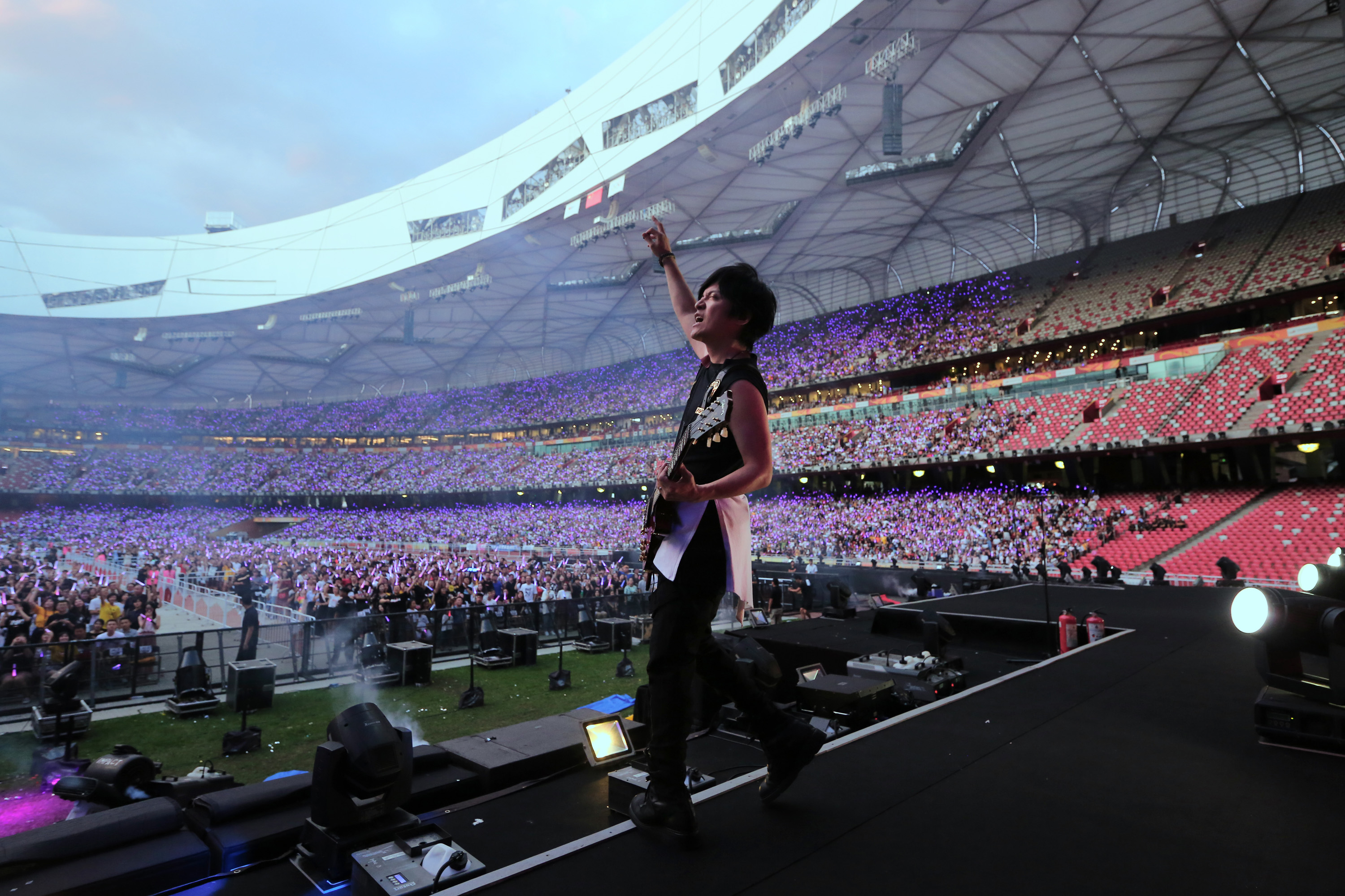 五月天演唱会张惠妹出场,张惠妹五月天鸟巢演唱会