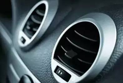 车内有霉味的源头,车内有霉味是因为漏水吗