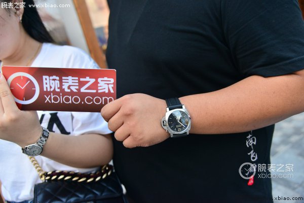 你为什么选手上这块表？三里屯的路人是这样回答的