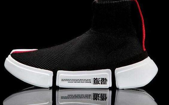 现在李宁值得购买的鞋子,现在买李宁鞋过时吗