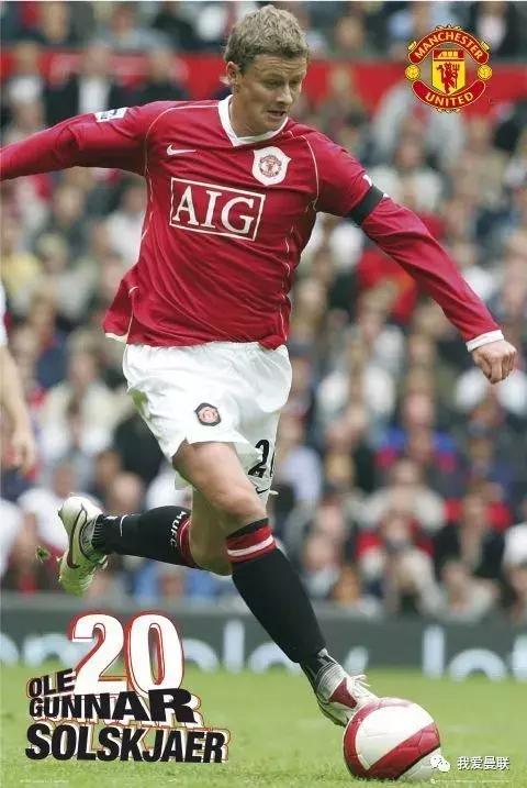 重伤2个赛季,时隔1230天后再进球!曼联传奇这一鞠躬感动全场