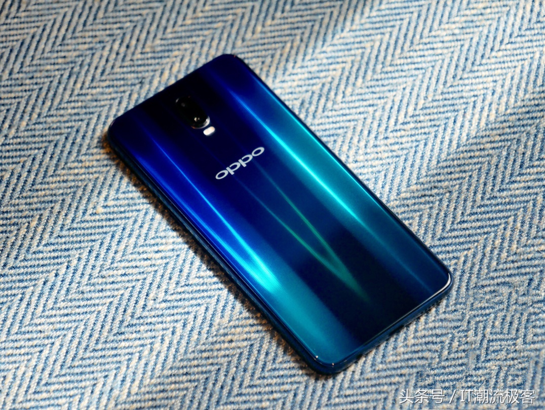oppor17怎么样值得入手吗,oppo手机r17还值得买吗