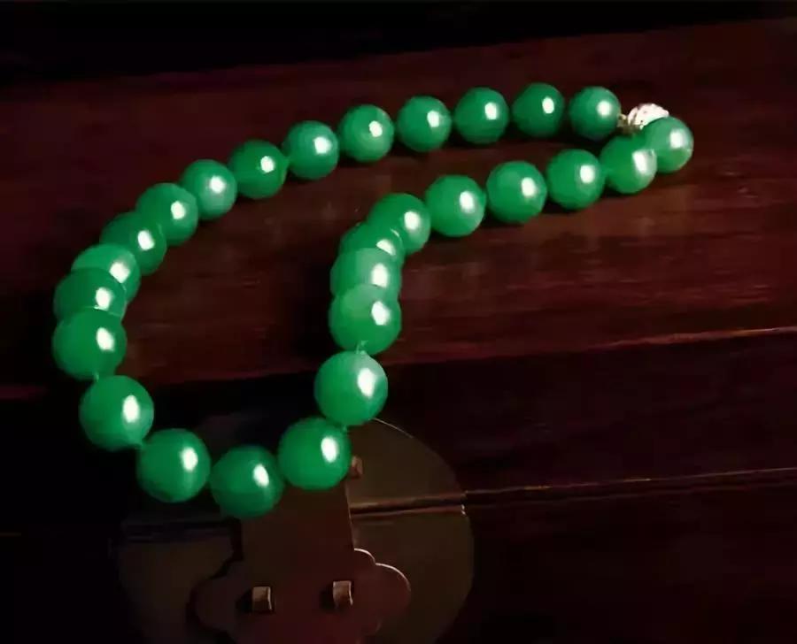 缅甸怎么那么多翡翠,缅甸人的翡翠从矿区买的吗