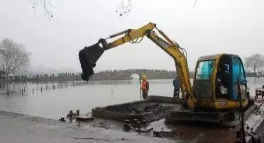 鱼塘不清塘对人有什么危害,鱼塘清淤泥可以清走吗