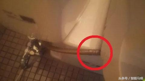 东鹏智能马桶喷嘴漏水,智能马桶喷头堵塞怎么快速解决