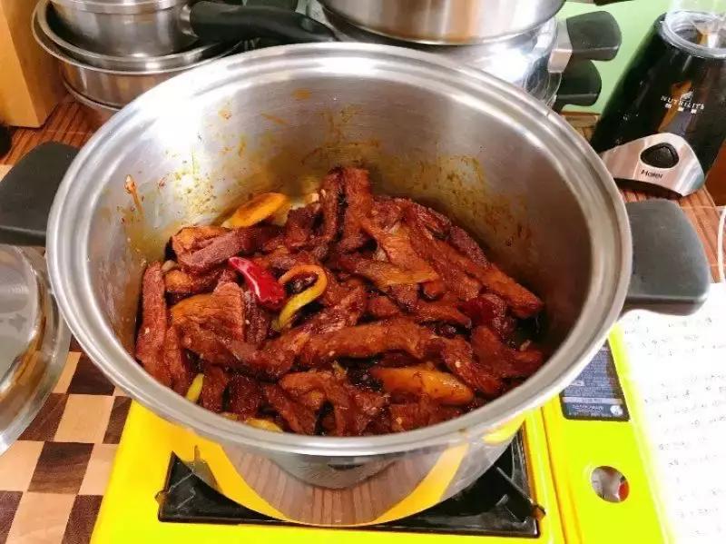 皇后锅秘制牛肉干,好吃的秘制牛肉干