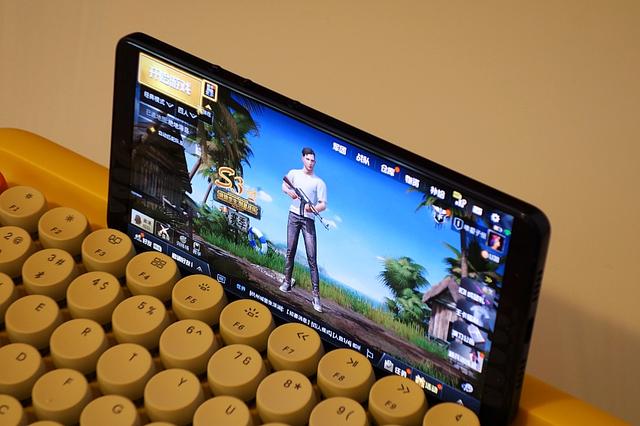 坚果pro2s三大键失灵,发布一年的坚果pro2s还值得购买吗