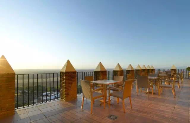 西班牙宫殿风景酒店,亚洲唯一的城堡酒店