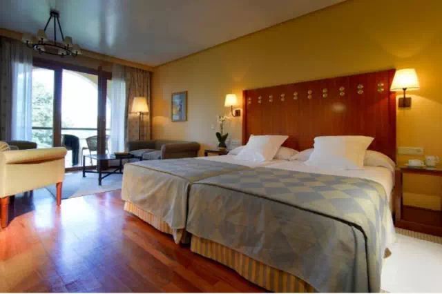 西班牙宫殿风景酒店,亚洲唯一的城堡酒店