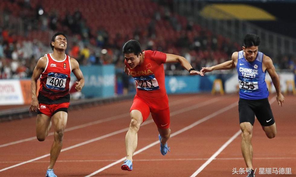 苏炳添百米夺冠跪地怒吼原声,苏炳添9秒92夺冠跪地照片