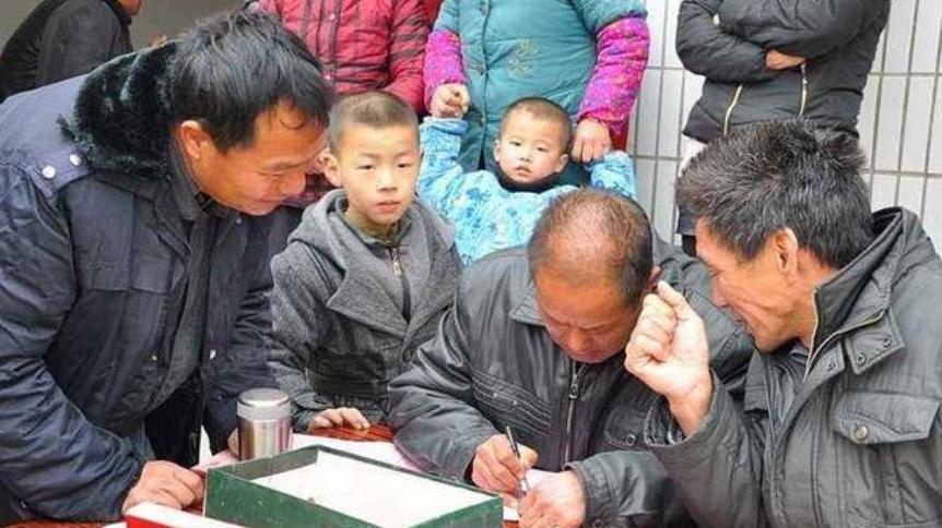 大学毕业，回老家在村委会做会计有前途吗？看看老会计们怎么说