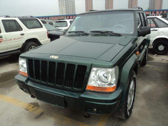 93年切诺基213小切越野大变身，重度爆改8寸升高石头派攀岩大脚怪