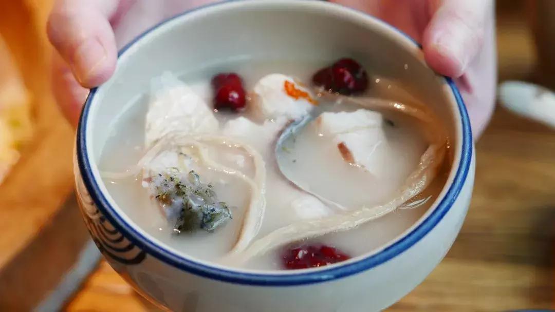 云南特色蒸汽石锅鱼开店成本,云南特色蒸汽石锅鱼全国探店视频