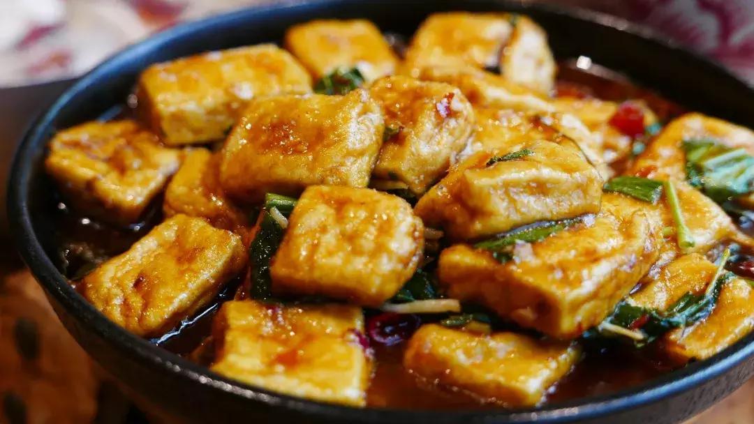 云南特色蒸汽石锅鱼开店成本,云南特色蒸汽石锅鱼全国探店视频