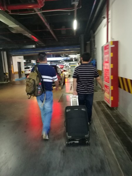 暑假去贵州旅游热吗 (暑假旅游去贵州还是桂林)