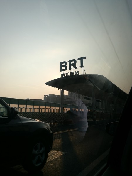 暑假去贵州旅游热吗 (暑假旅游去贵州还是桂林)