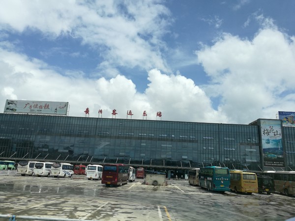 暑假去贵州旅游热吗 (暑假旅游去贵州还是桂林)