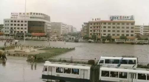 改造后的南门街,南门广场改造视频