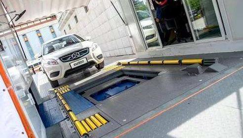 电动车和燃油车优缺点的对比,电动车缺点多用起来不太方便