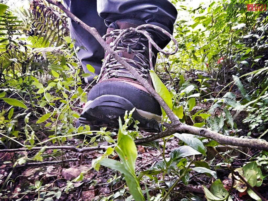 探路者新款登山鞋测评,探路者高帮登山鞋怎么样