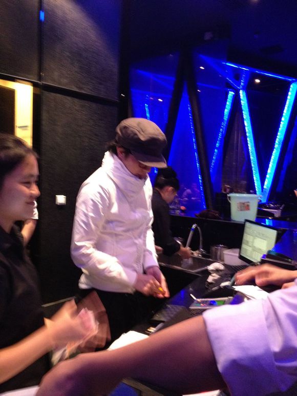 薛之谦陈赫火锅店哪一个更好,薛之谦陈赫饭店吃饭