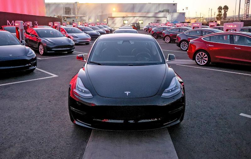 马斯克私有化特斯拉,马斯克不靠特斯拉会挣钱嘛