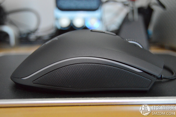 雷蛇razer曼巴眼镜蛇5g竞技版精英,雷蛇曼巴眼镜蛇精英版手感怎么样