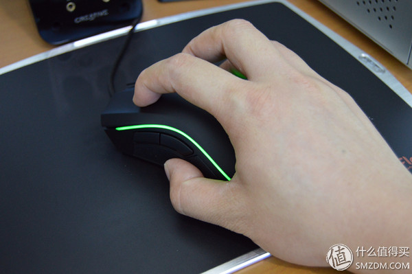 雷蛇razer曼巴眼镜蛇5g竞技版精英,雷蛇曼巴眼镜蛇精英版手感怎么样