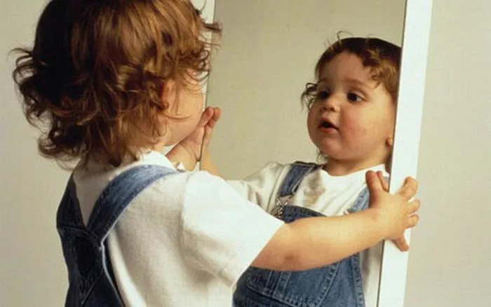 自尊自信自负自恋区别,自恋和自尊有什么区别