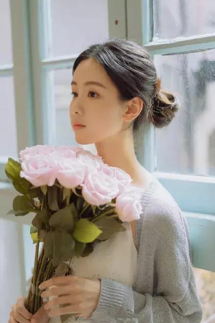 90后多才多艺的女星,迪丽热巴关晓彤上榜,还有这七位!