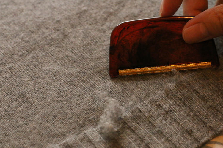 羊绒衫偏大怎么洗能缩小点,100%羊绒衫发黄怎么洗