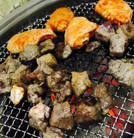 何以解忧唯有吃肉,何以解忧唯有吃肉下一句