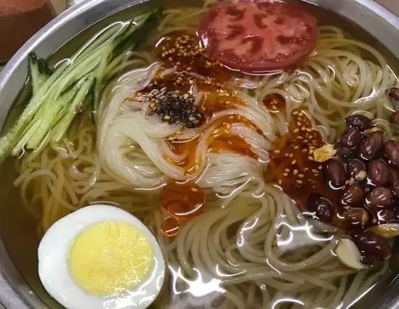 何以解忧唯有吃肉,何以解忧唯有吃肉下一句