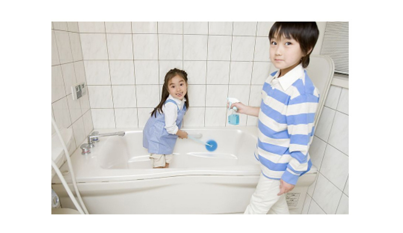 妈妈教小孩做家务很厉害,父母教孩子们做家务视频英语