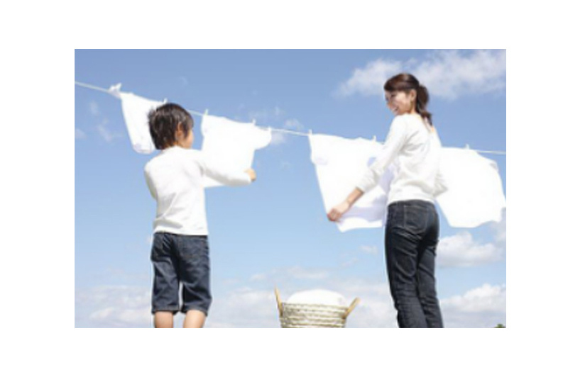 妈妈教小孩做家务很厉害,父母教孩子们做家务视频英语