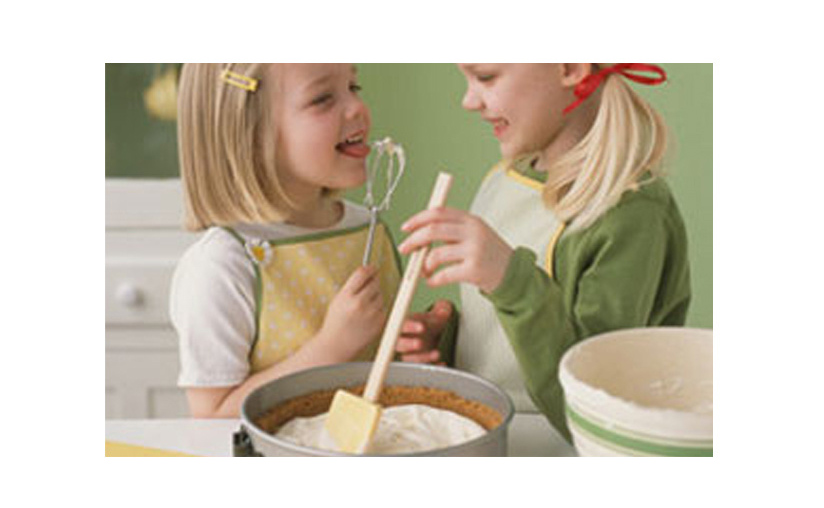 妈妈教小孩做家务很厉害,父母教孩子们做家务视频英语